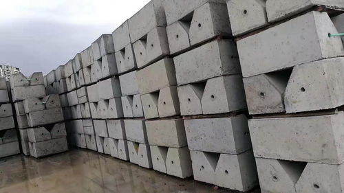 砼威建材 廣州隔離墩、混凝土基座與圍蔽墩批發(fā)價，自產自銷保障品質